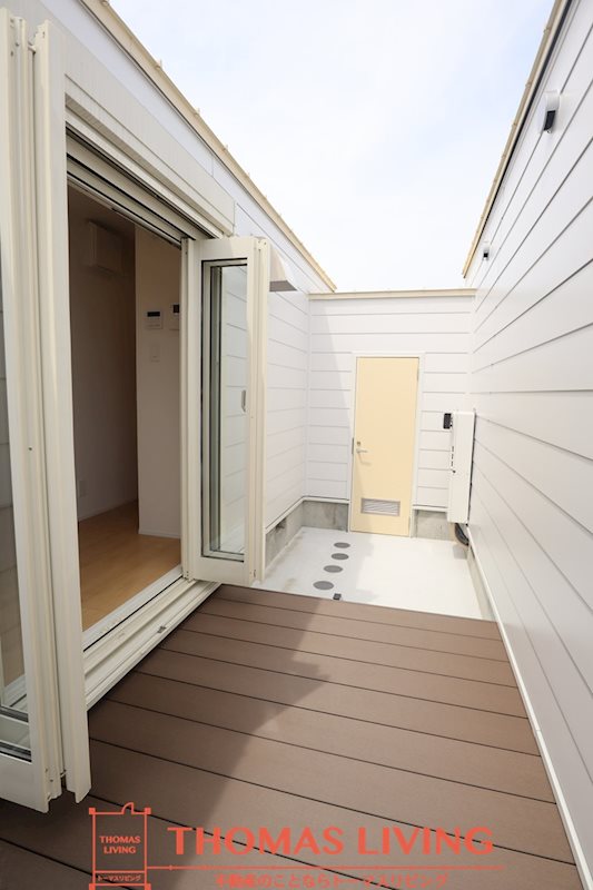 バルコニー　ウッドデッキ