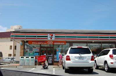 コンビニ　セブンイレブン 福間海岸通り店（コンビニ）まで595m