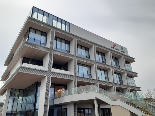 銀行　北國銀行クロスガーデン加賀（銀行）まで1000m