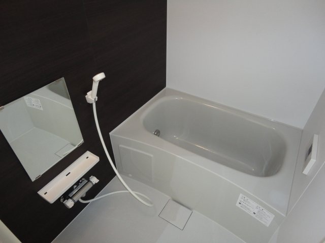 バス・シャワールーム　バス（サーモ水栓付）