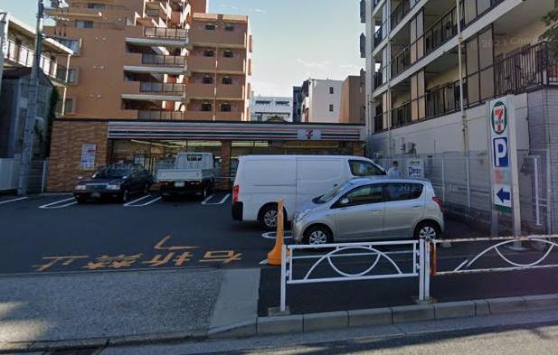 コンビニ　セブンイレブン（コンビニ）まで100m