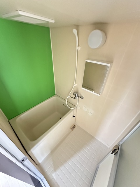 バス・シャワールーム　別部屋参考写真です