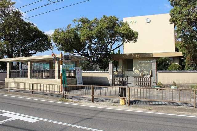 小学校　長松小学校（小学校）まで1400m