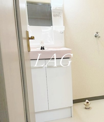 洗面設備　洗面台です。
