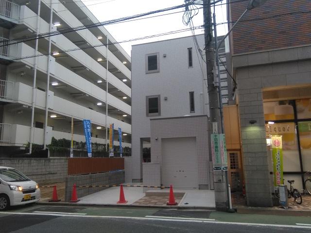 建物外観　落ち着いた雰囲気の外観です