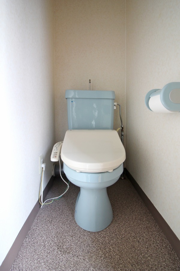 トイレ　トイレ温水洗浄便座