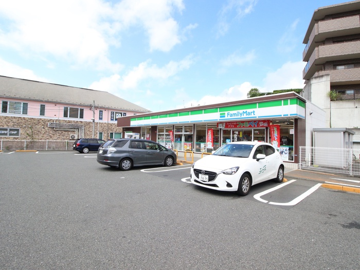 コンビニ　ファミリーマート 下永谷店（コンビニ）まで380m