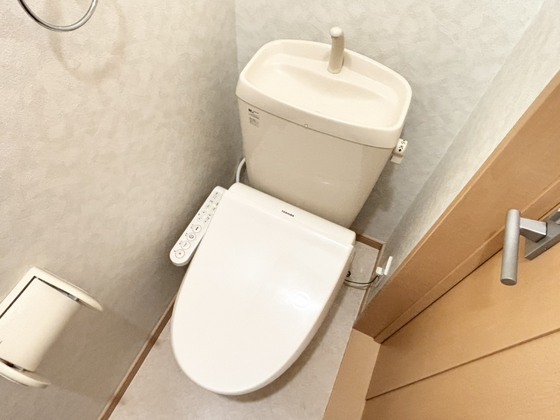 トイレ　シャワー付きトイレ