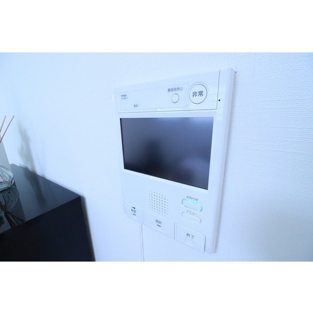 セキュリティ　同タイプ別部屋（モデル家具設置時）の写真