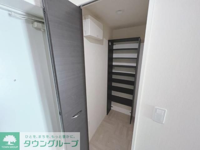 玄関　お問合せはタウンハウジングまで！※現地待合わせ相談可能