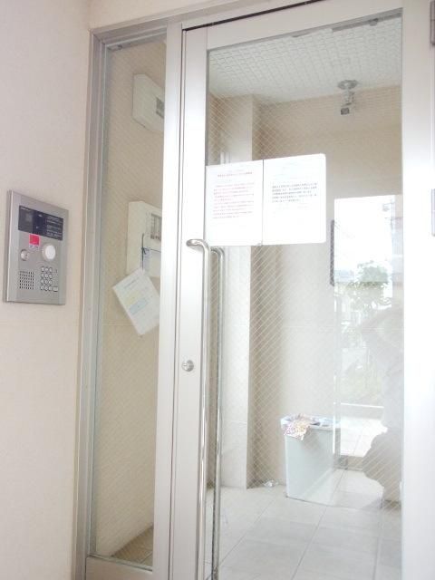 エントランス　★オートロック★