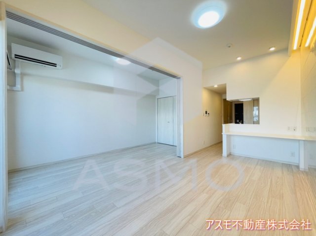 居室・リビング　同マンション別部屋　参考写真