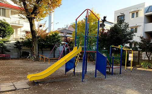 公園　富ヶ谷公園（公園）まで300m