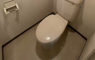 トイレ　清潔感のあるトイレです