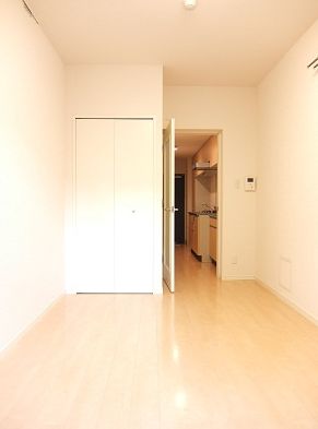 居室・リビング　別号室参考写真
