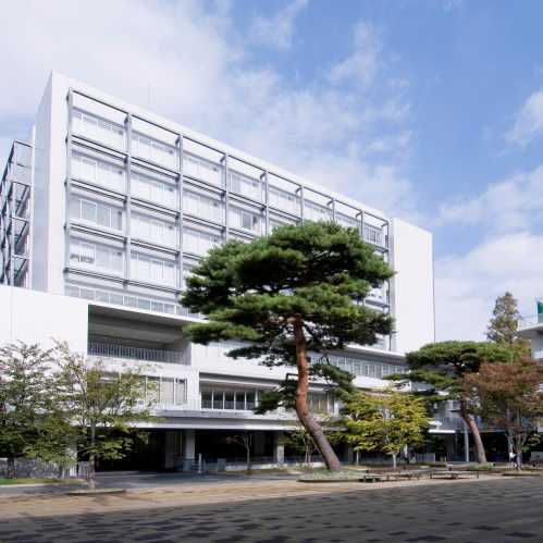 大学・短大　成城大学（大学・短大）まで2102m