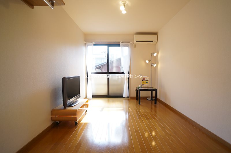 居室・リビング　※同タイプ203号室の写真です★（実際のお部屋とは異なります