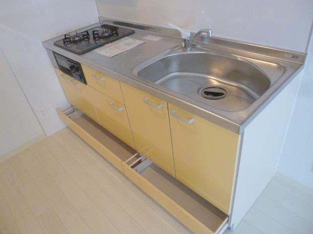 キッチン　※室内写真は同物件他室です。