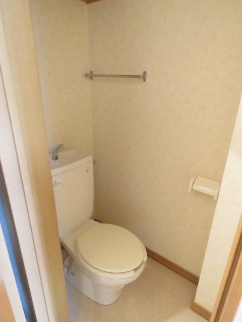 ＪＲ函館本線 桑園駅 徒歩10分 3階建 築22年のトイレ写真
