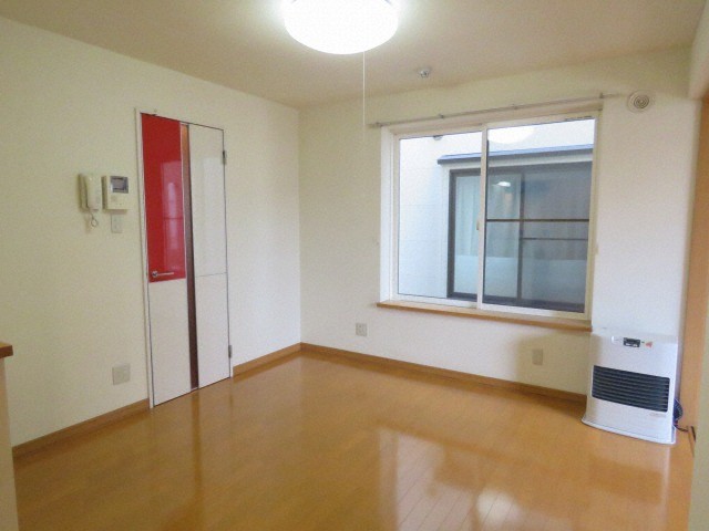 ＪＲ函館本線 桑園駅 徒歩10分 3階建 築22年の居間写真