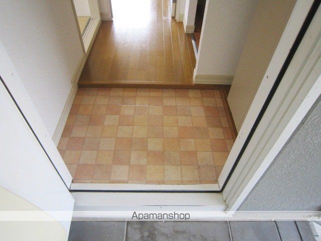 ＪＲ筑豊本線 筑前山家駅 徒歩13分 2階建 築33年の玄関写真