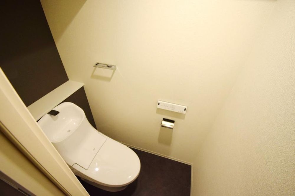 トイレ　写真は同タイプ住居です。