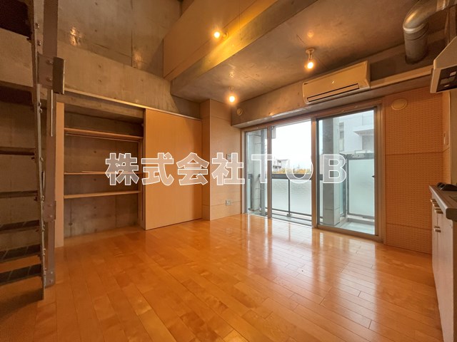 居室・リビング　LDK12.6帖