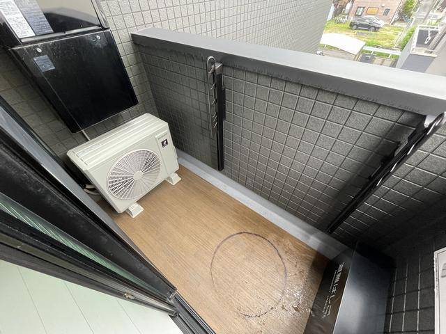 バルコニー　西向きのバルコニーです。