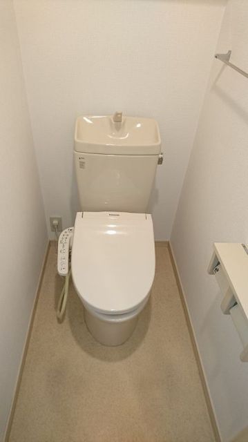 トイレ　【トイレ】他部屋掲載・現状を優先致します。
