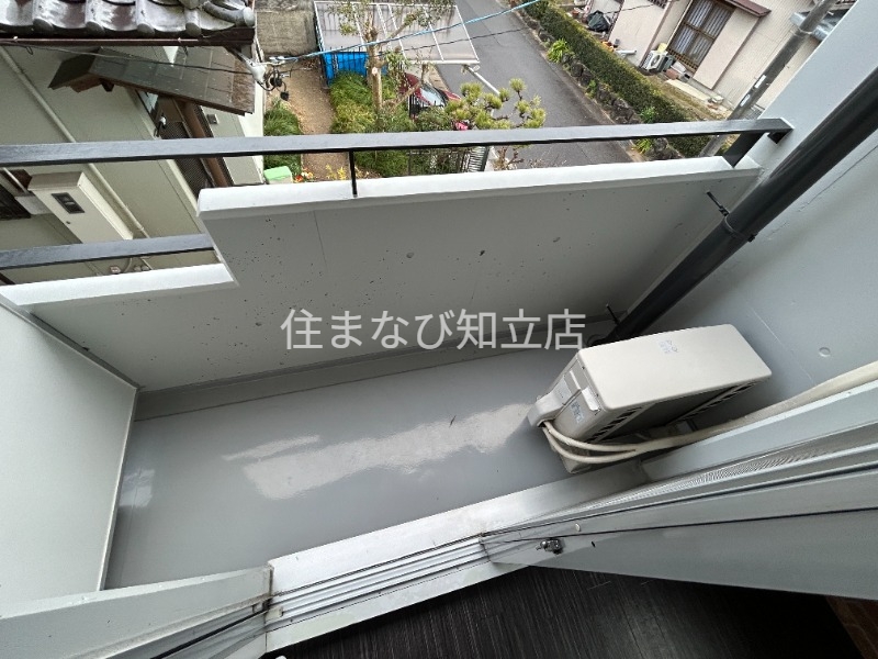 名鉄豊田線 豊田市駅 バス乗車時間：8分 最寄りバス停で下車 徒歩23分 4階建 築39年の内装写真