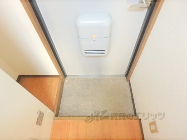 パーパス紫竹の玄関写真