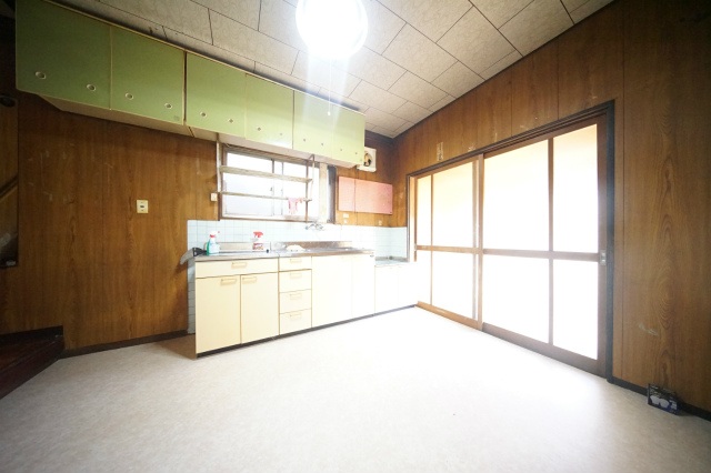 ＪＲ山陽本線 下関駅 徒歩18分 2階建 築57年の居間写真