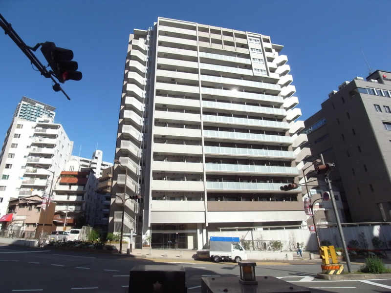 プレサンスジェネ新神戸ステーションフロントの外観写真