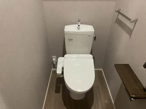 ヴォワレ エ フルール新北町のトイレ写真