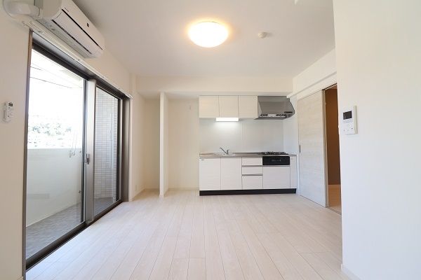 ノール住吉の居間写真