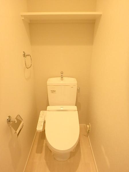 エンクレストベイ天神東2のトイレ写真
