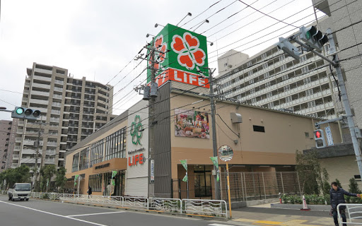 スーパー　ライフ東砂店（スーパー）まで370m