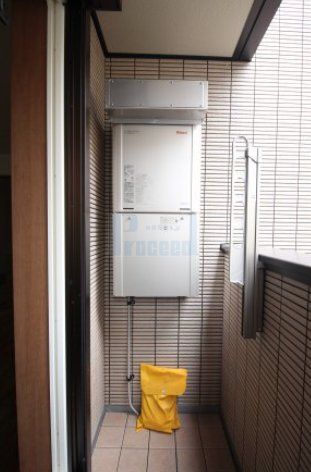 バルコニー　うれしいバルコニー付き！