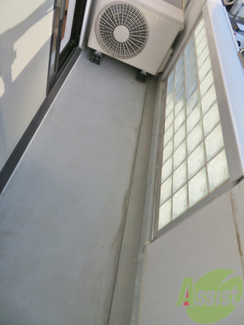 バルコニー　お天気のいい日はバルコニーで洗濯物も干せますよ。