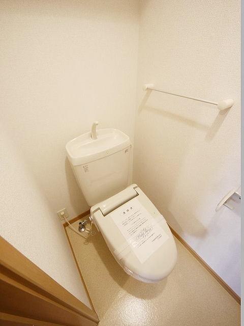 【オレンジハイツIのトイレ】
