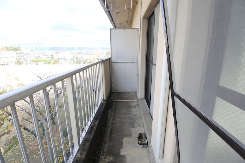 バルコニー　日当たり良好のベランダ