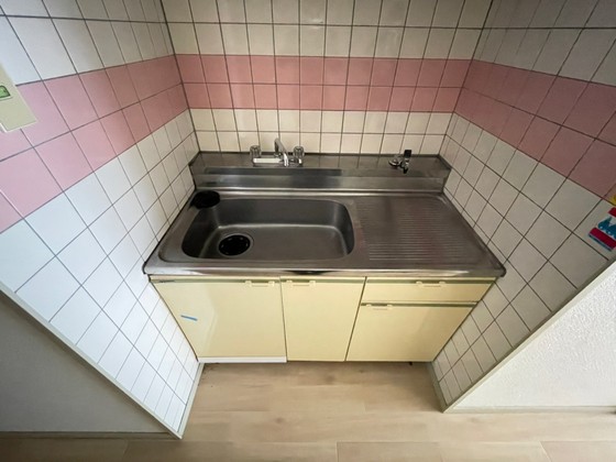 キッチン　※別号室のお写真です