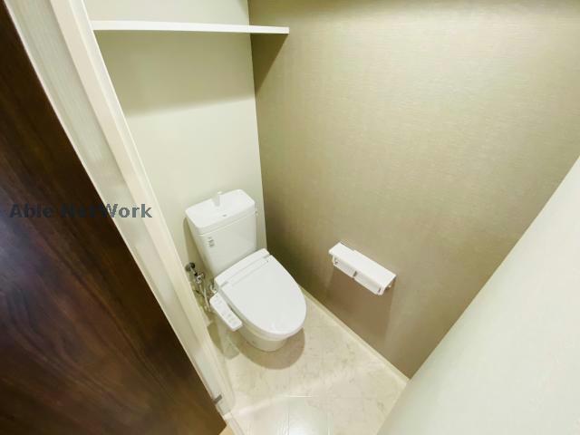 トイレ　温水洗浄便座