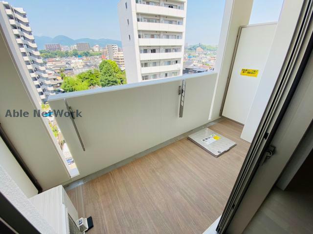 バルコニー　広々バルコニー