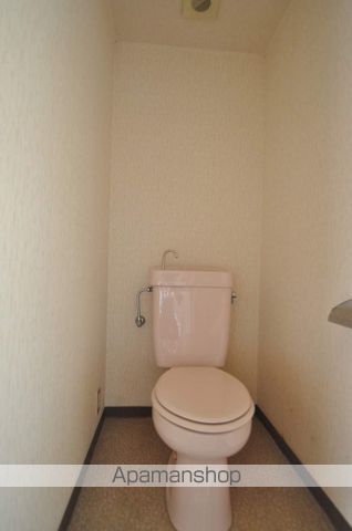 ＪＲ津山線 法界院駅 徒歩10分 4階建 築38年のトイレ写真