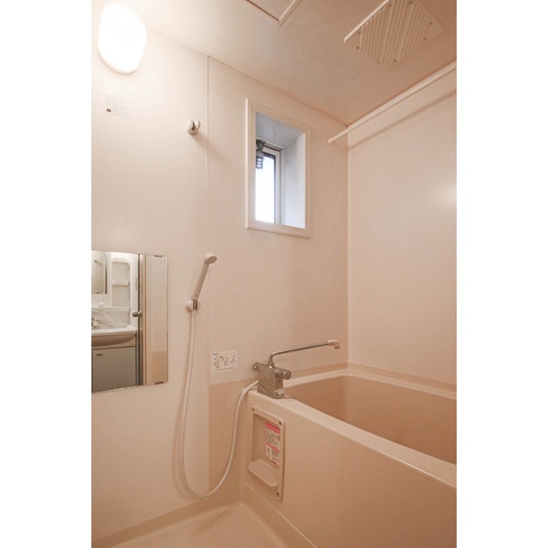 バス・シャワールーム　建物内の別のお部屋☆