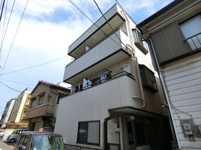 【荒川区町屋のマンションの建物外観】