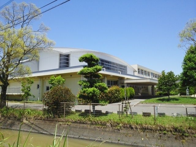 【熊本市南区富合町小岩瀬のアパートの小学校】