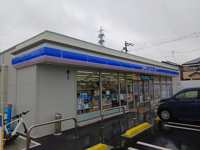 【岸和田市下池田町のアパートのコンビニ】