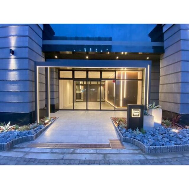 エントランス　アプローチ～エントランス